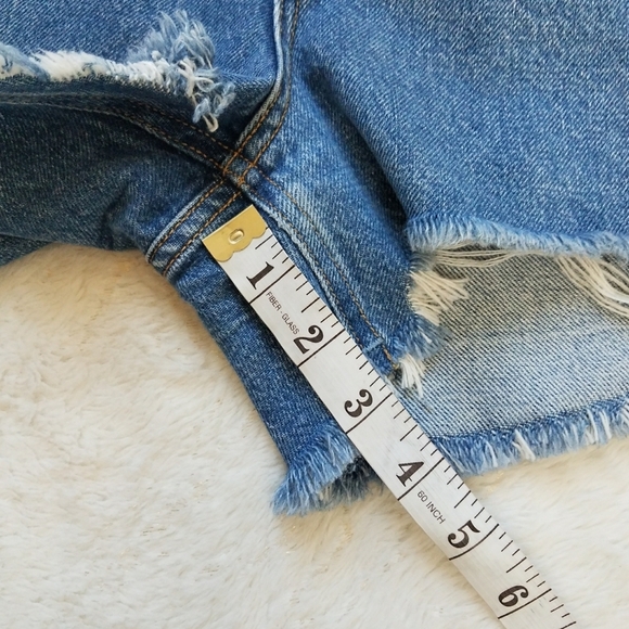 Rag & Bone Dre Low-Rise Denim Shorts - Picture 5 of 10